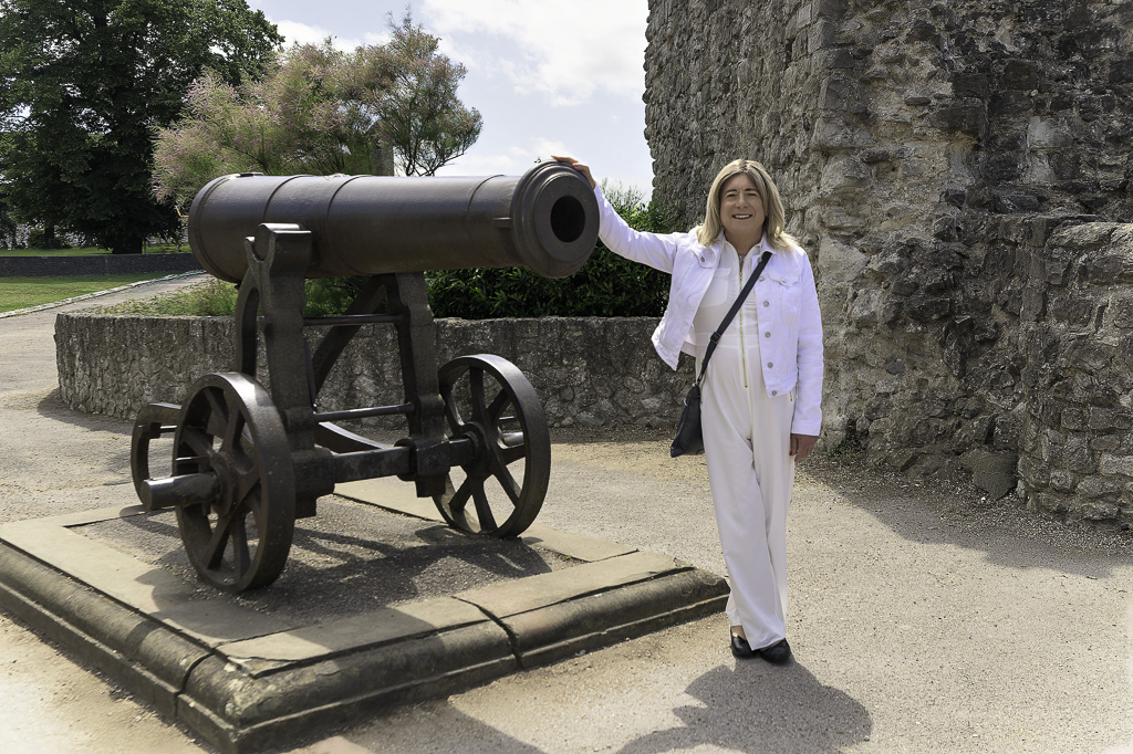 Nicola with canon