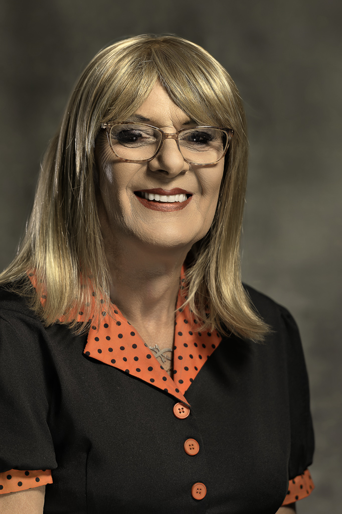 Sandra headshot with glasses